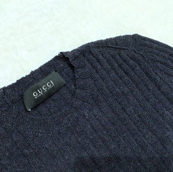 GUCCI Men's GG Logo Sweater - Picture 4 of 9